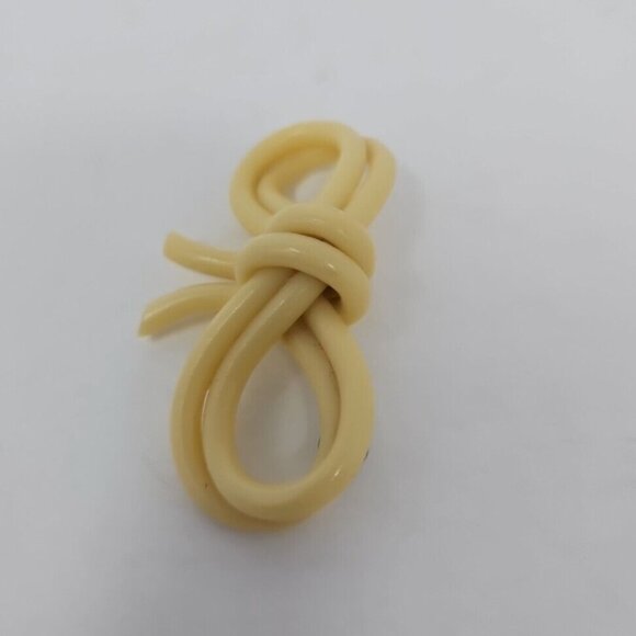 Antique 1920s Extruded Ivory Cream Celluloid Bow Shape Pin Brooch Flapper Girl - Picture 5 of 6